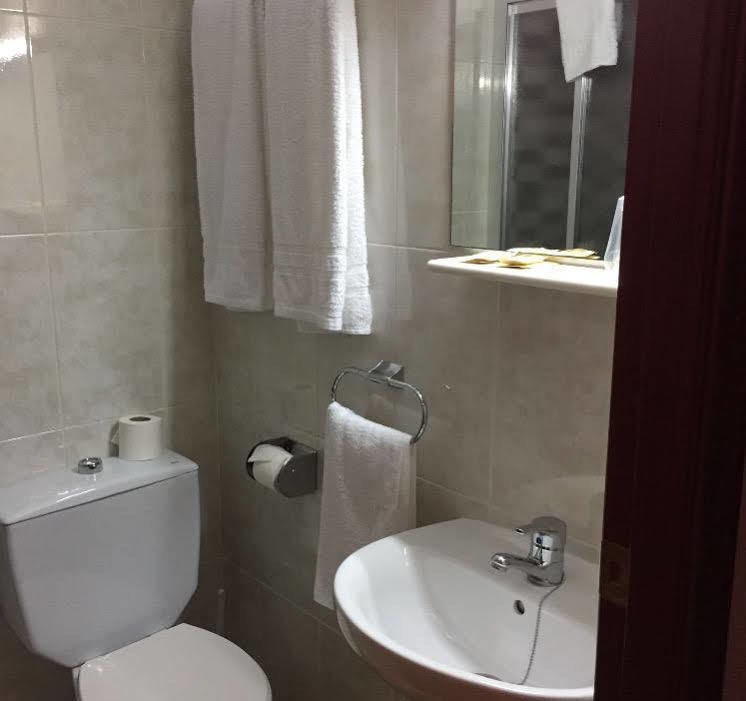 Hostal Argentina Касерес Экстерьер фото