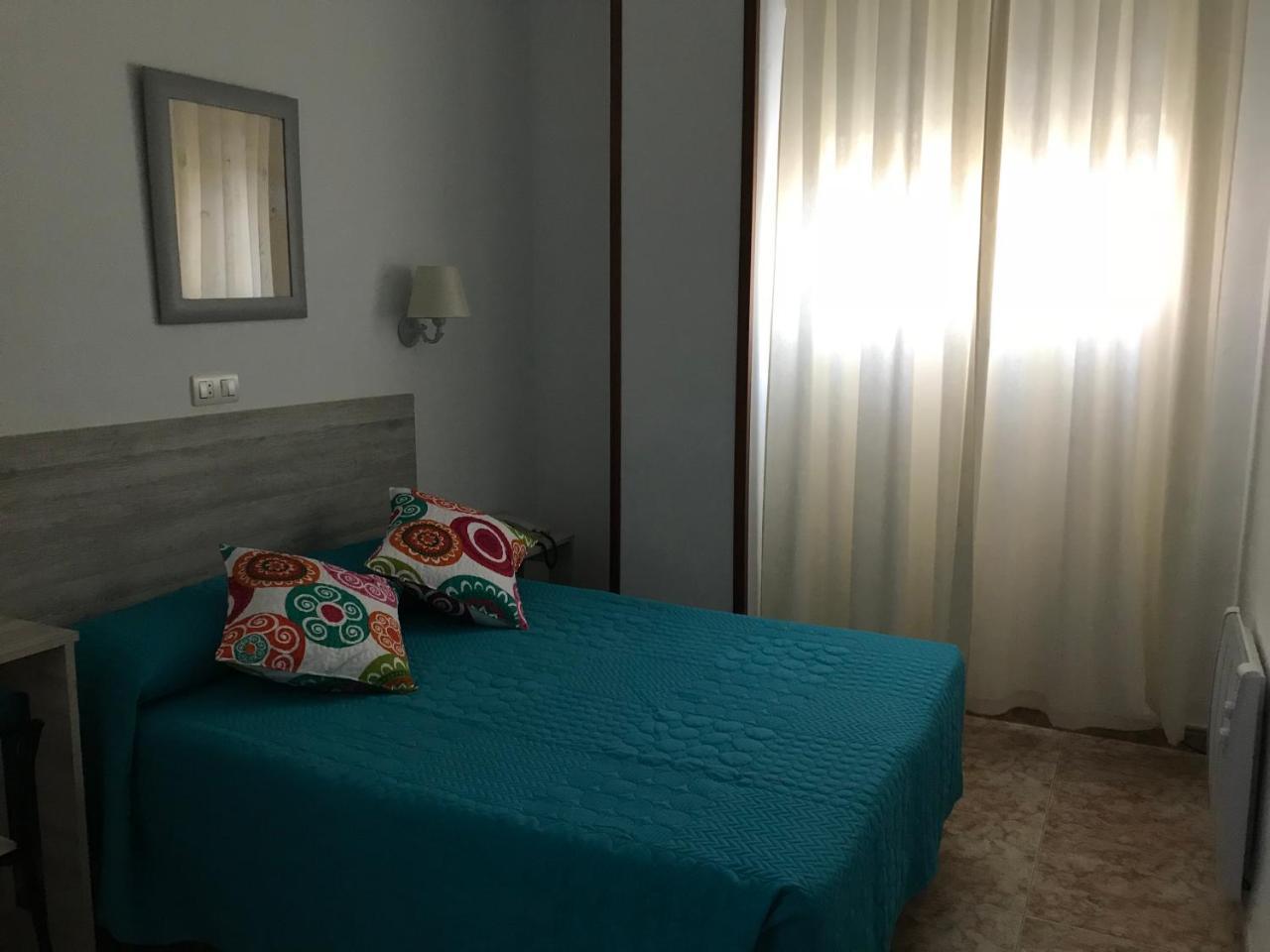 Hostal Argentina Касерес Экстерьер фото