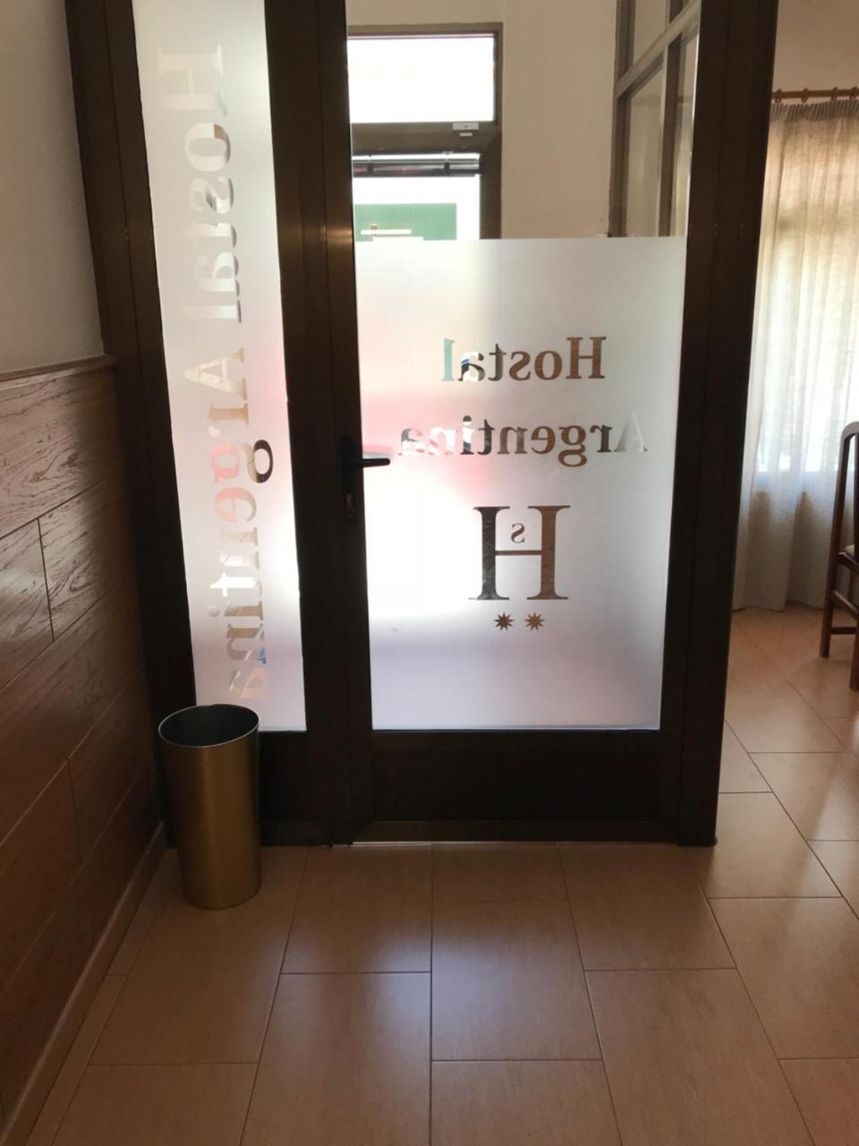 Hostal Argentina Касерес Экстерьер фото